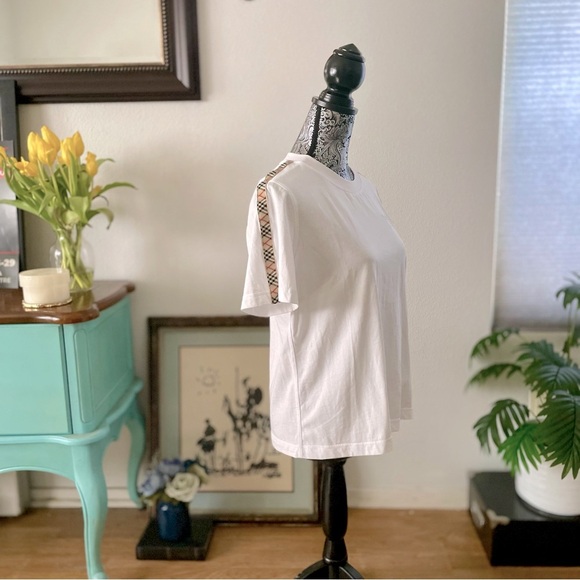 Burberry Women's White Check Trim Cotton Boxy Tee T-Shirt, Size XL - Picture 8 of 15